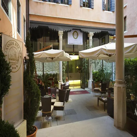 Liassidi Palace Venedig