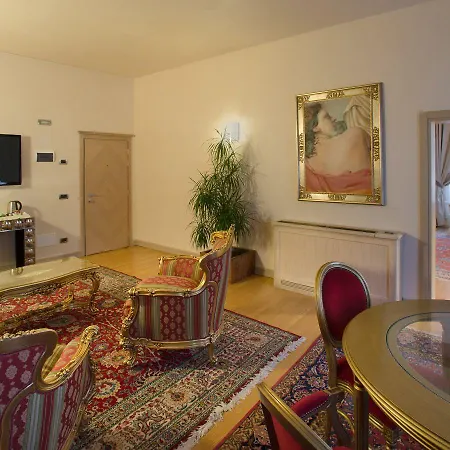 Liassidi Palace Hotell 4*