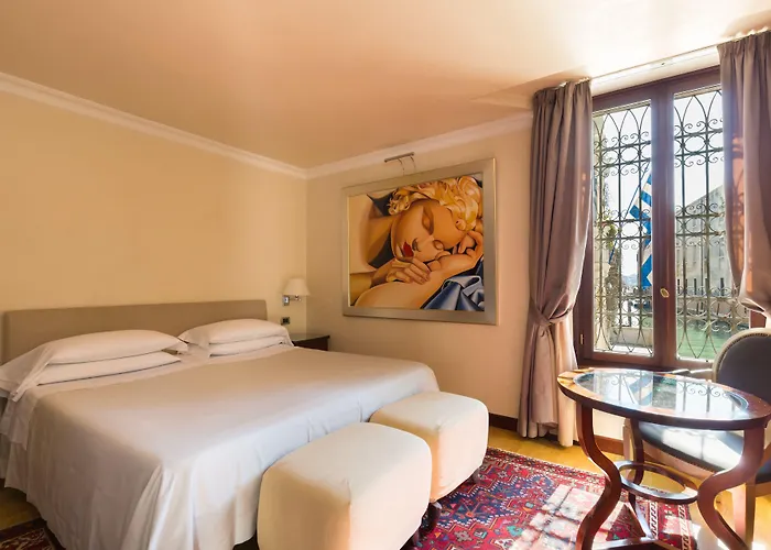 利亚斯迪皇宫酒店