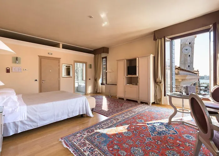 リアッシディ パレス