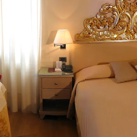 Liassidi Palace Venecia
