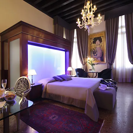 Liassidi Palace מלון