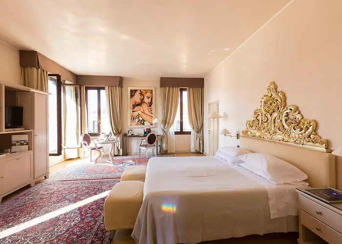 Liassidi Palace Venecia